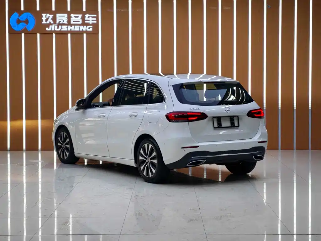 Mercedes-Benz B-Class — миниатюра 18