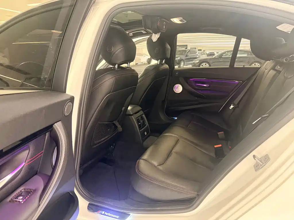 BMW 3 Series — миниатюра 14