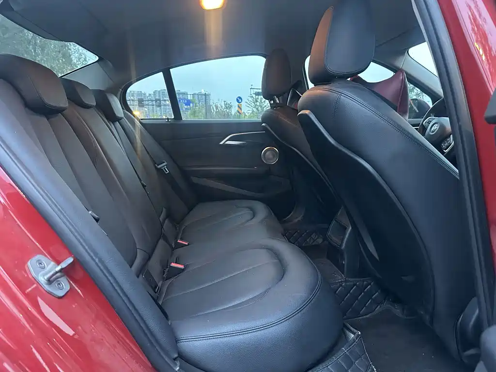 BMW 1 Series — миниатюра 13