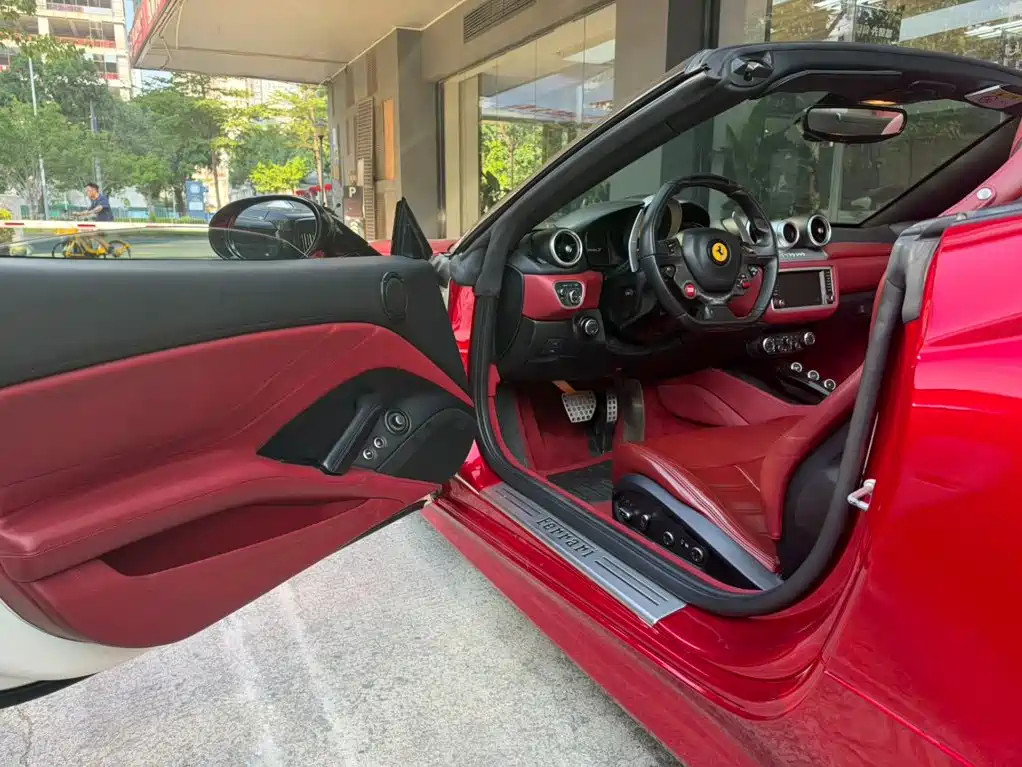 Ferrari California T — миниатюра 10