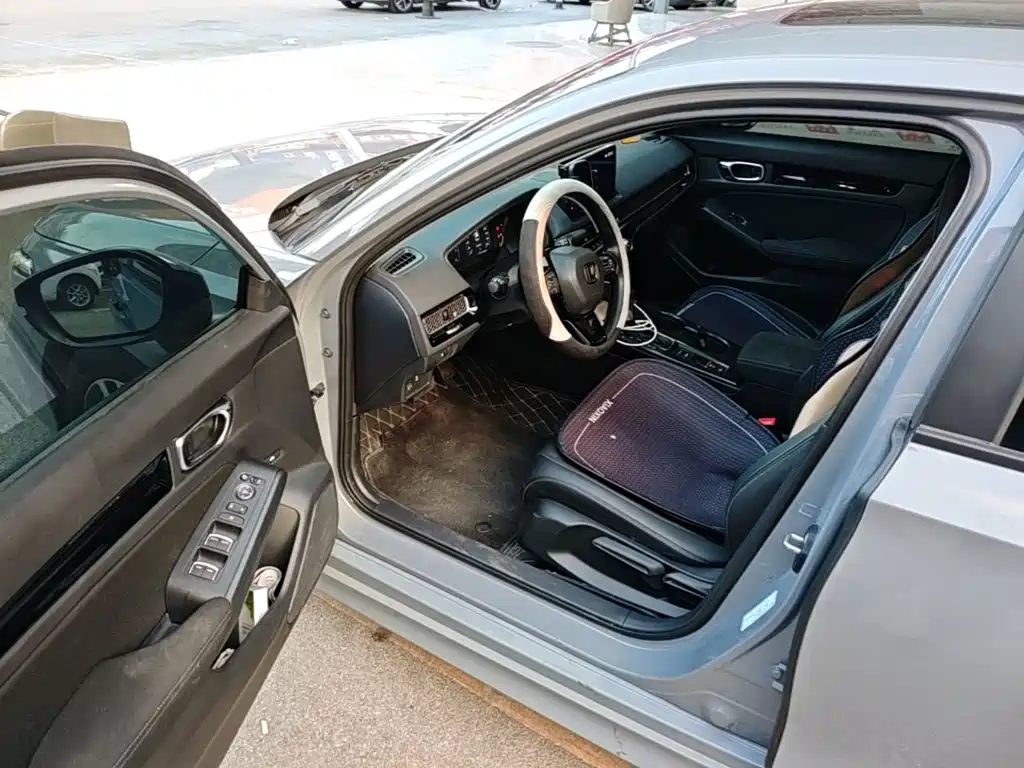 Honda Civic — миниатюра 16