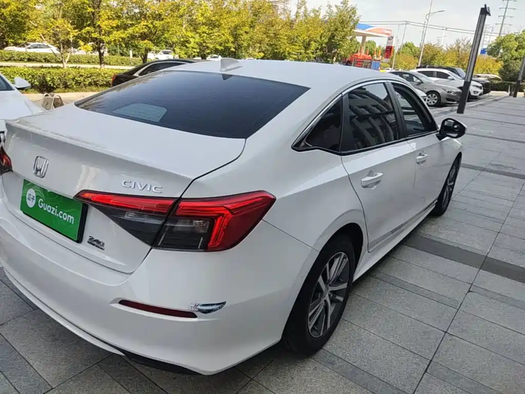 Honda Civic — миниатюра 7