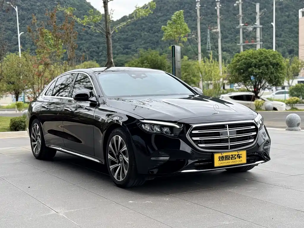 Mercedes-Benz E-Class — миниатюра 3
