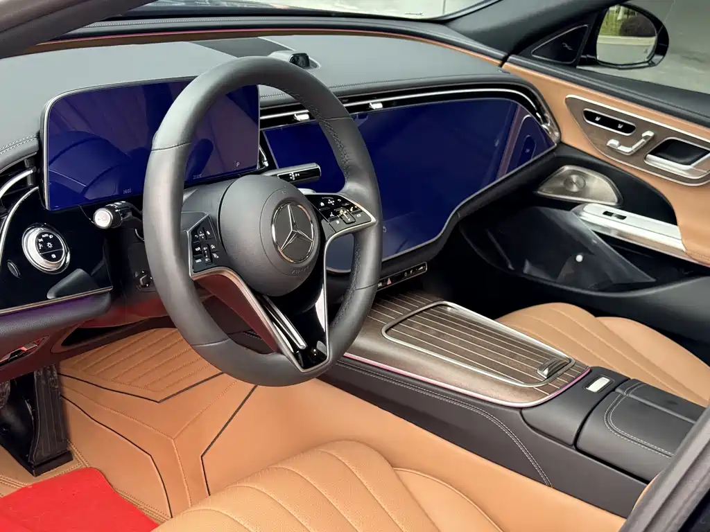 Mercedes-Benz E-Class — миниатюра 13