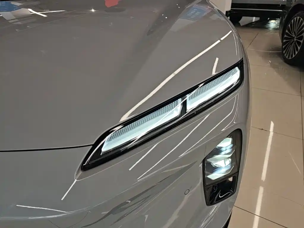 NIO ET5T — миниатюра 24