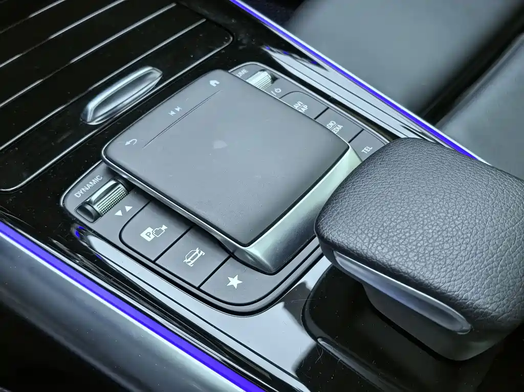 Mercedes-Benz GLA — миниатюра 9