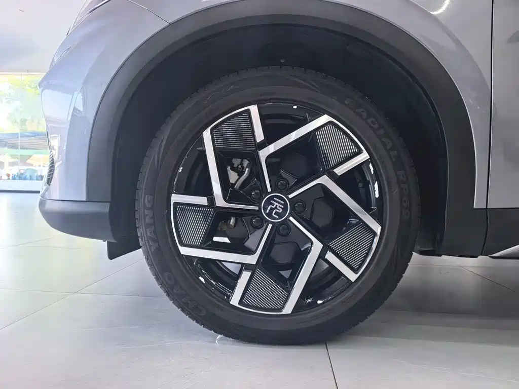 BYD Yuan Plus — миниатюра 20