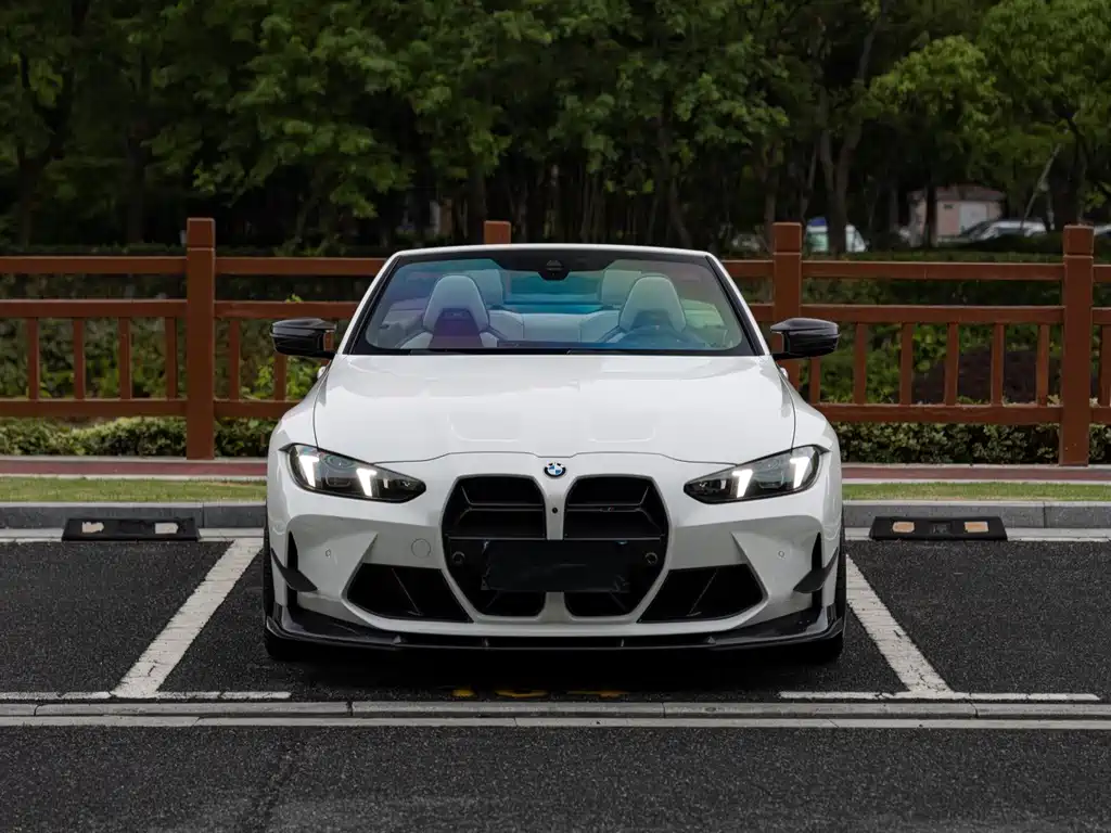 BMW M4 — миниатюра 2