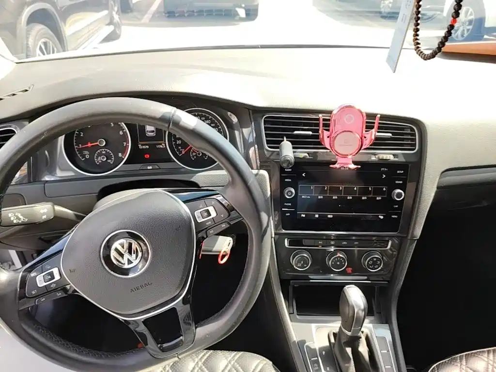 Volkswagen Golf (Import) — миниатюра 10