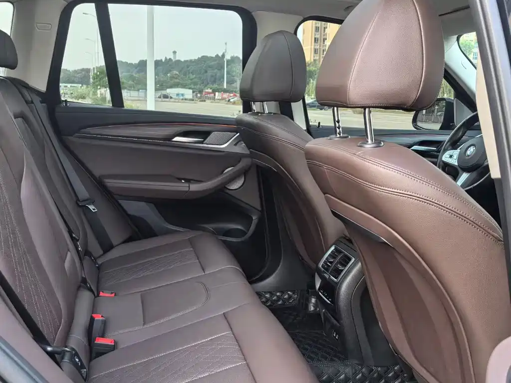 BMW X3 — миниатюра 7