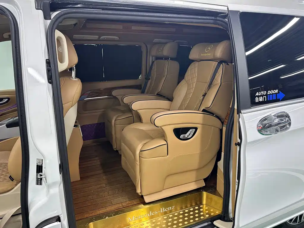 Mercedes-Benz V-Class V 260 L Premium Extended Edition, фото 9