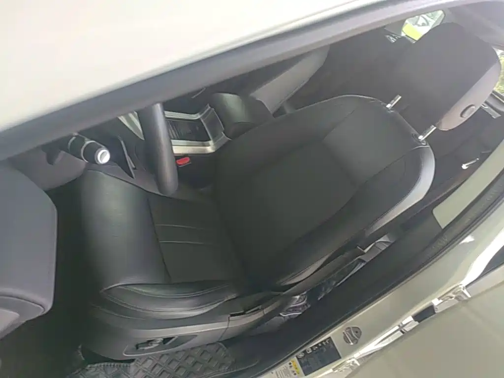 Land Rover Discovery Sport — миниатюра 15