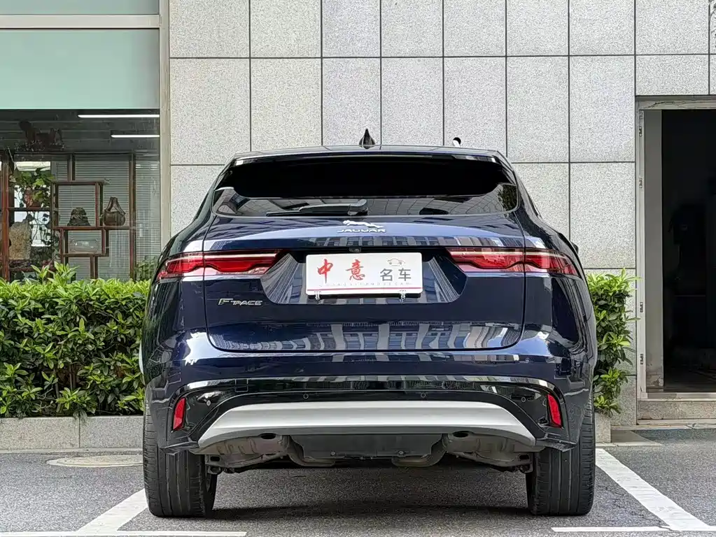 Jaguar F-PACE — миниатюра 4