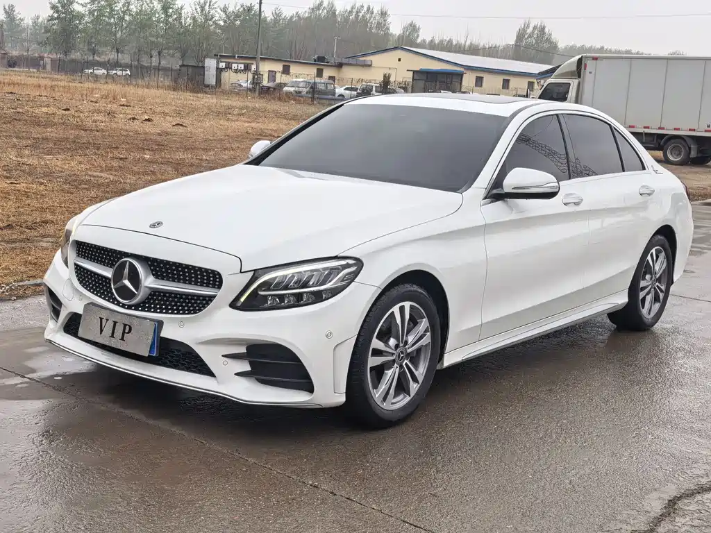 Mercedes-Benz C-Class 2020