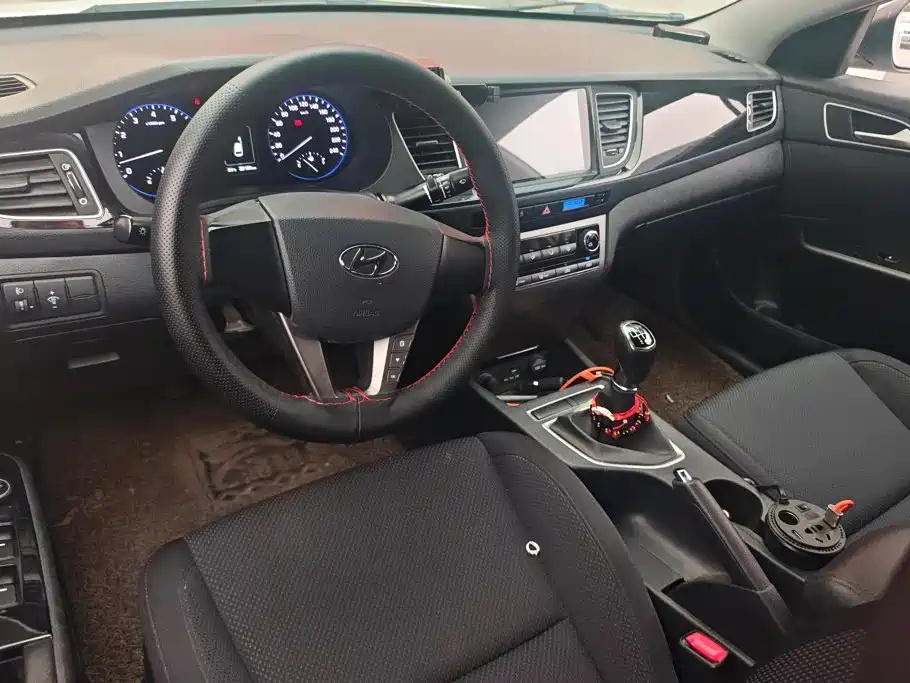 Hyundai Mistra — миниатюра 12