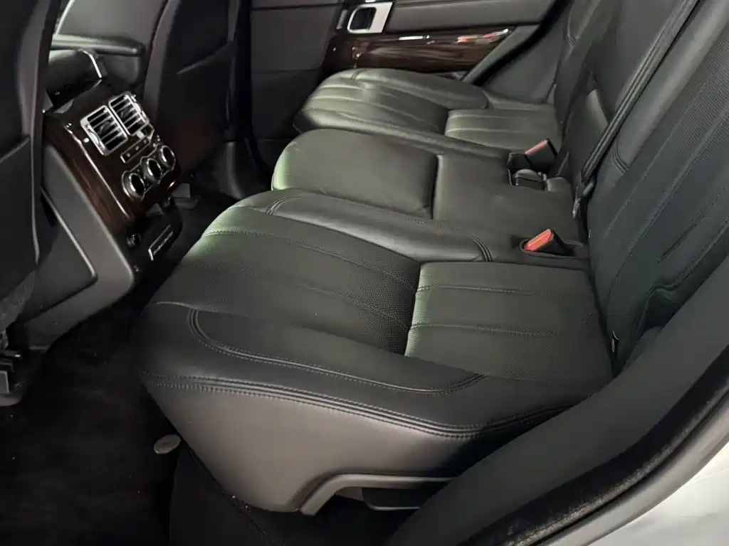 Land Rover Range Rover — миниатюра 12