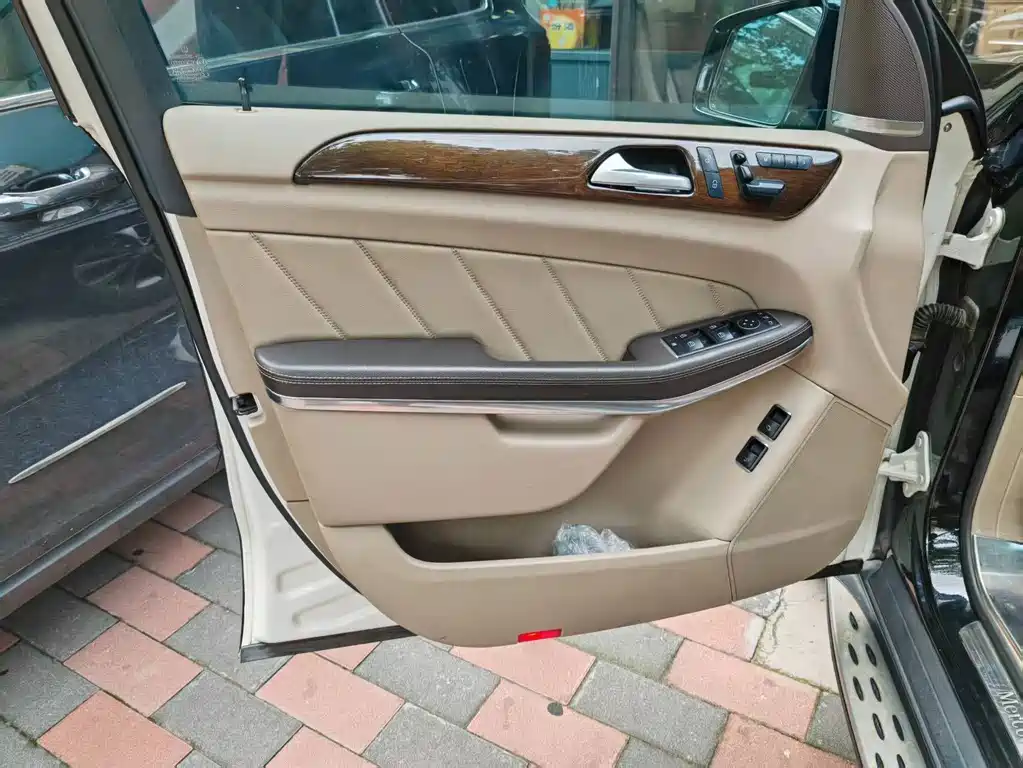Mercedes-Benz GL-Class — миниатюра 3