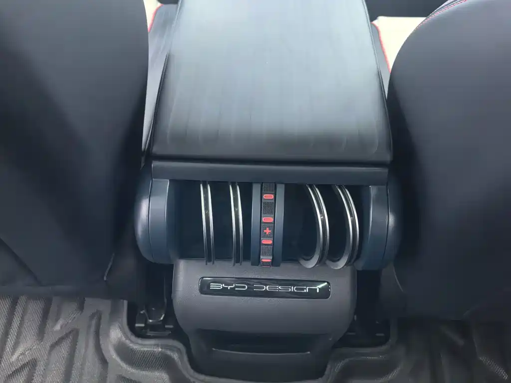 BYD Yuan Plus — миниатюра 12