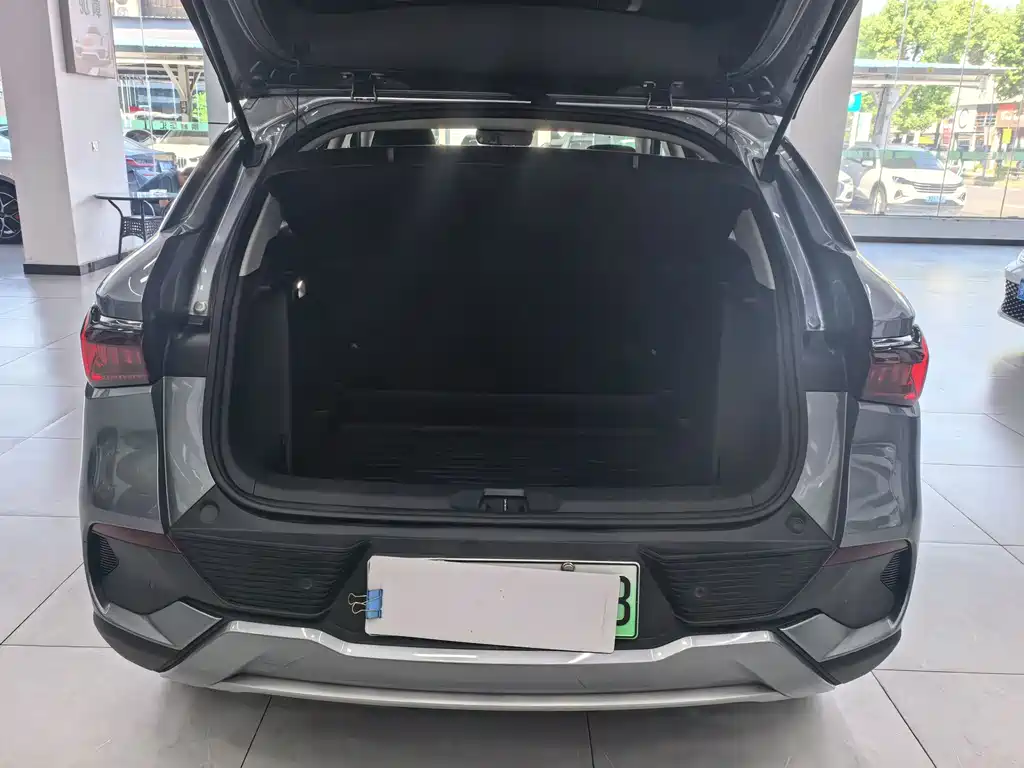 BYD Yuan Plus — миниатюра 18