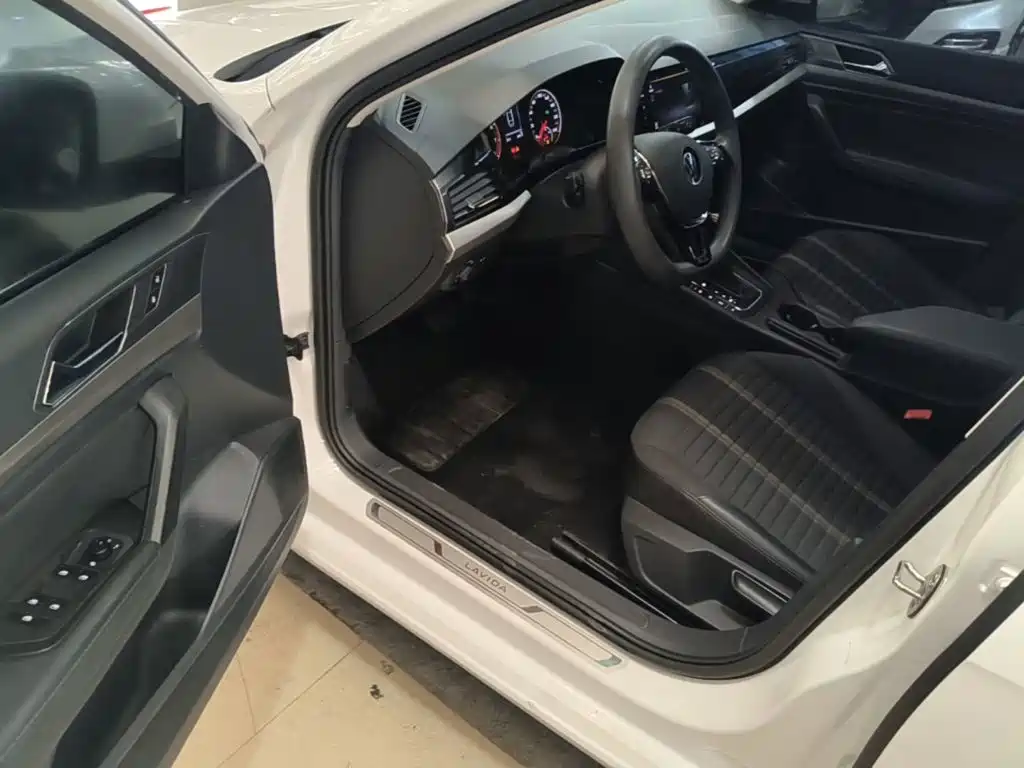 Volkswagen Lavida — миниатюра 16