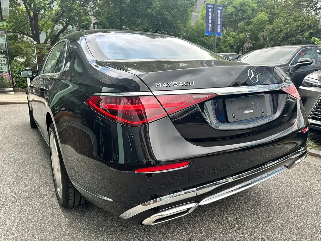 Mercedes-Benz S-Class — миниатюра 13
