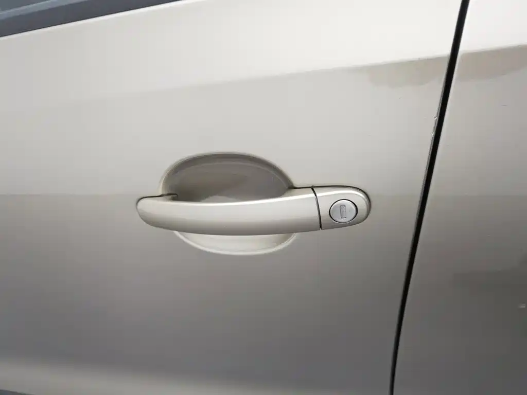 Volkswagen Polo — миниатюра 18