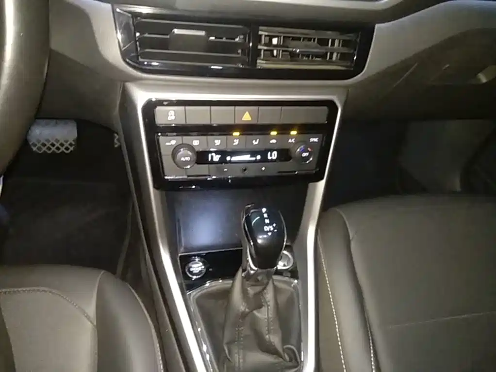Volkswagen T-Cross — миниатюра 14