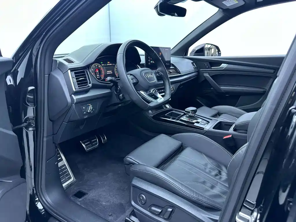 Audi Q5L — миниатюра 3