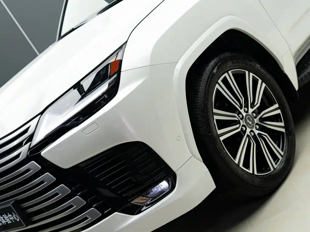 Lexus LX — миниатюра 3