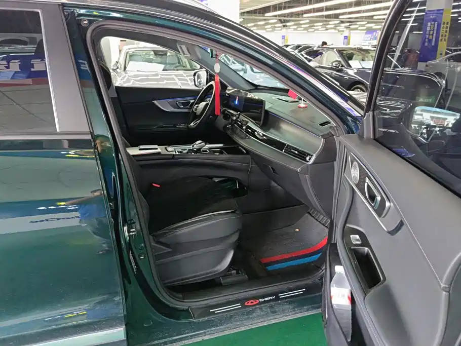 Chery Tiggo 8 PRO — миниатюра 8