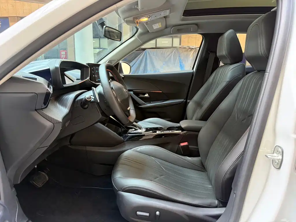 Peugeot 2008 — миниатюра 9