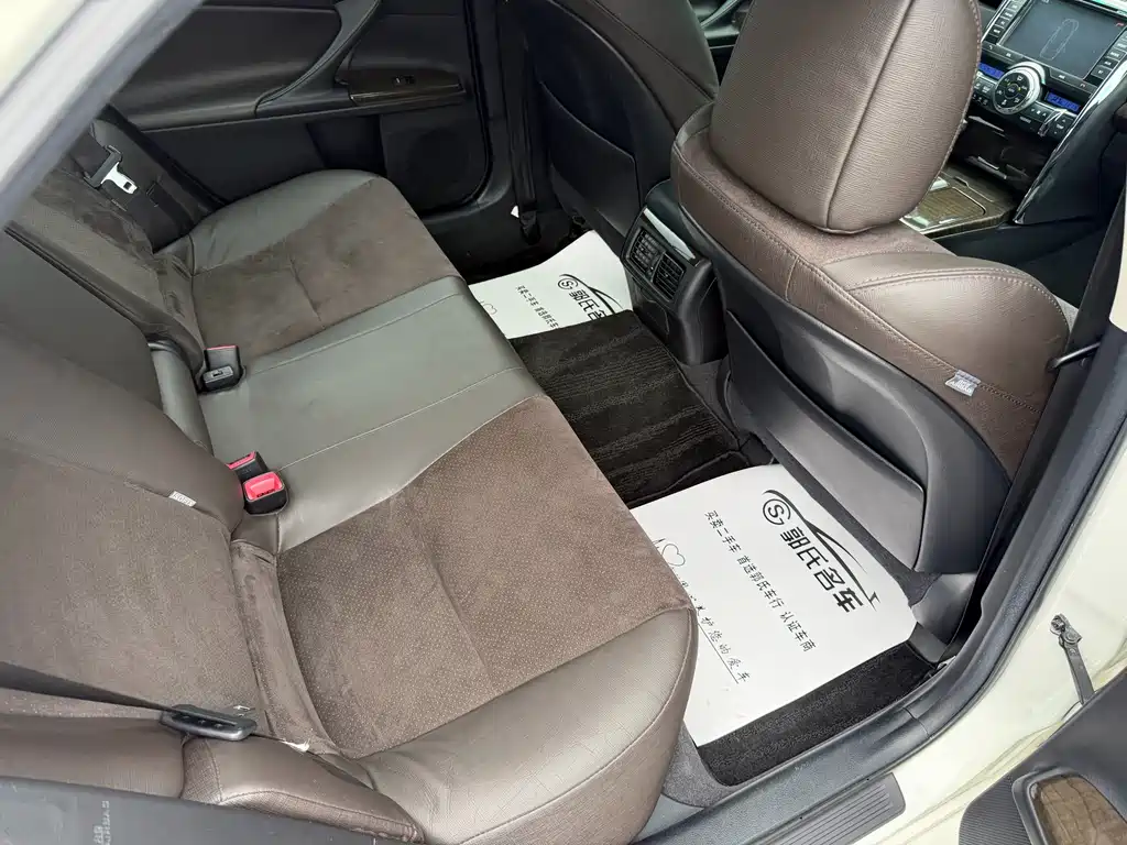 Toyota Reiz 2013 2.5V