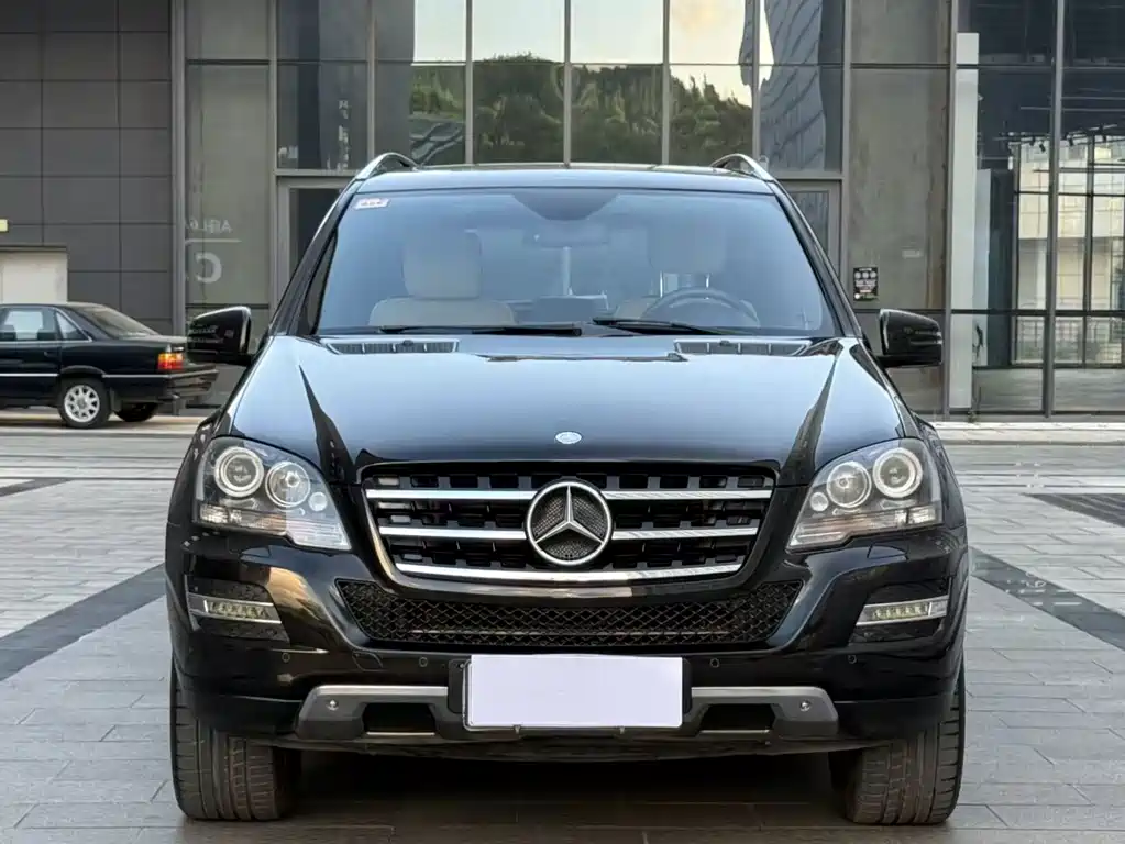 Mercedes-Benz M-Class — миниатюра 2