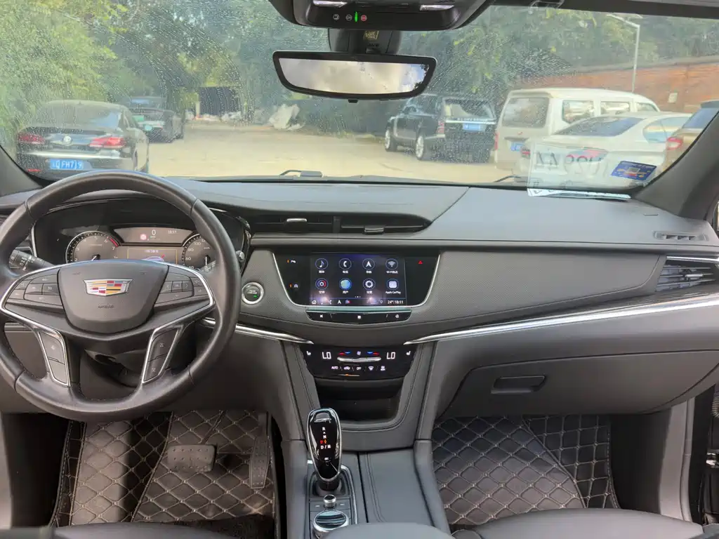 Cadillac XT5 — миниатюра 10