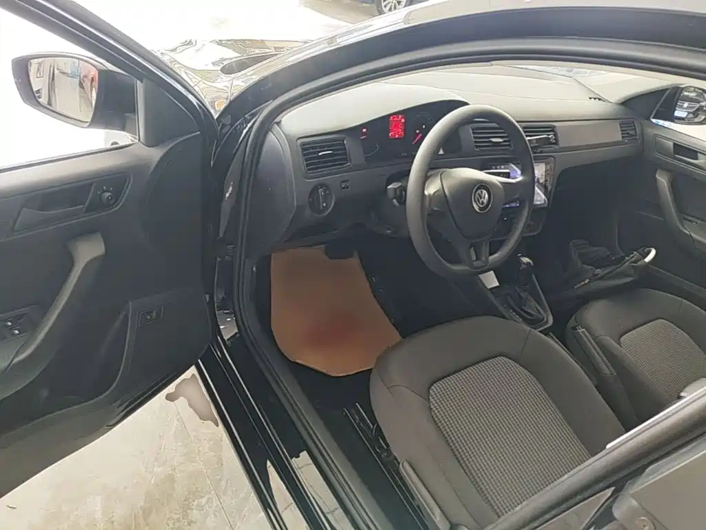 Volkswagen Santana — миниатюра 16