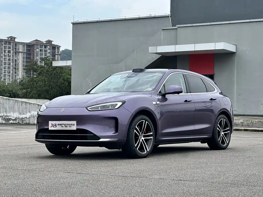 AITO M5 2025 EREV Ultra 4WD Edition