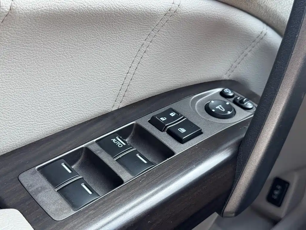 Honda Elysion — миниатюра 23