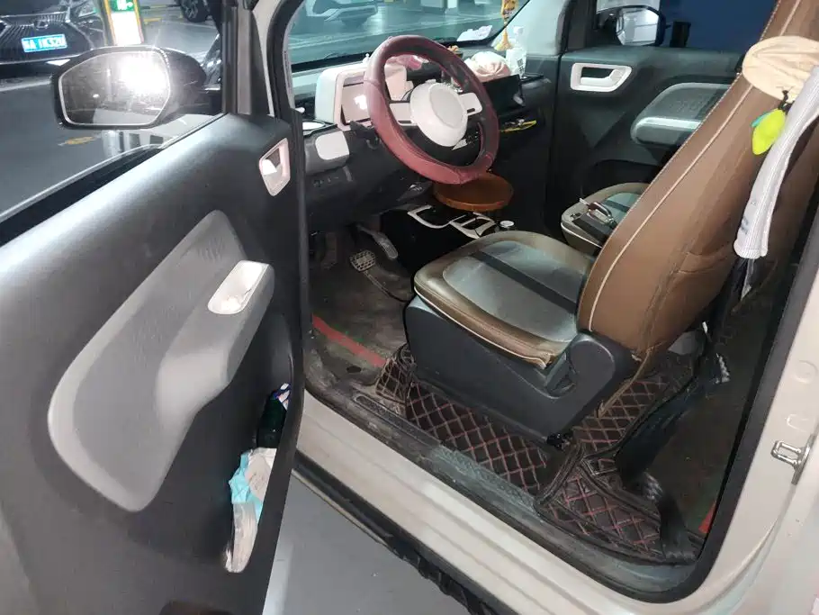 Wuling MINIEV — миниатюра 9