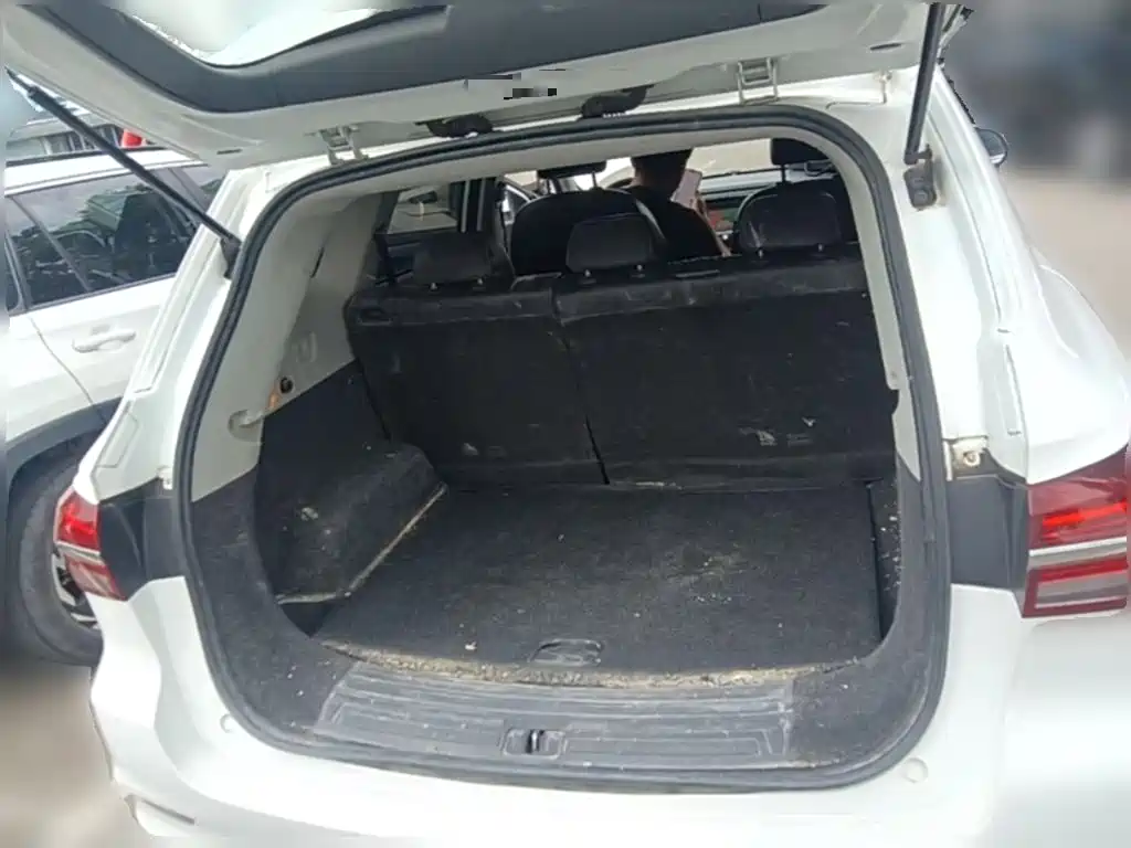 Roewe RX5 — миниатюра 24