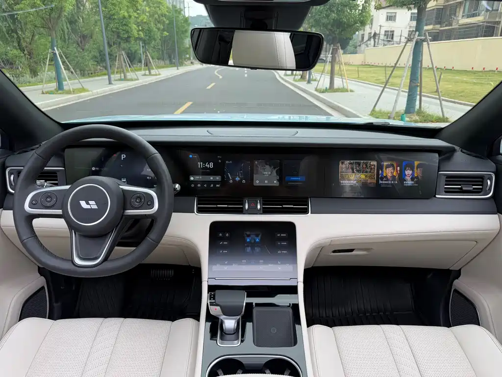 Li Auto Li ONE — миниатюра 12
