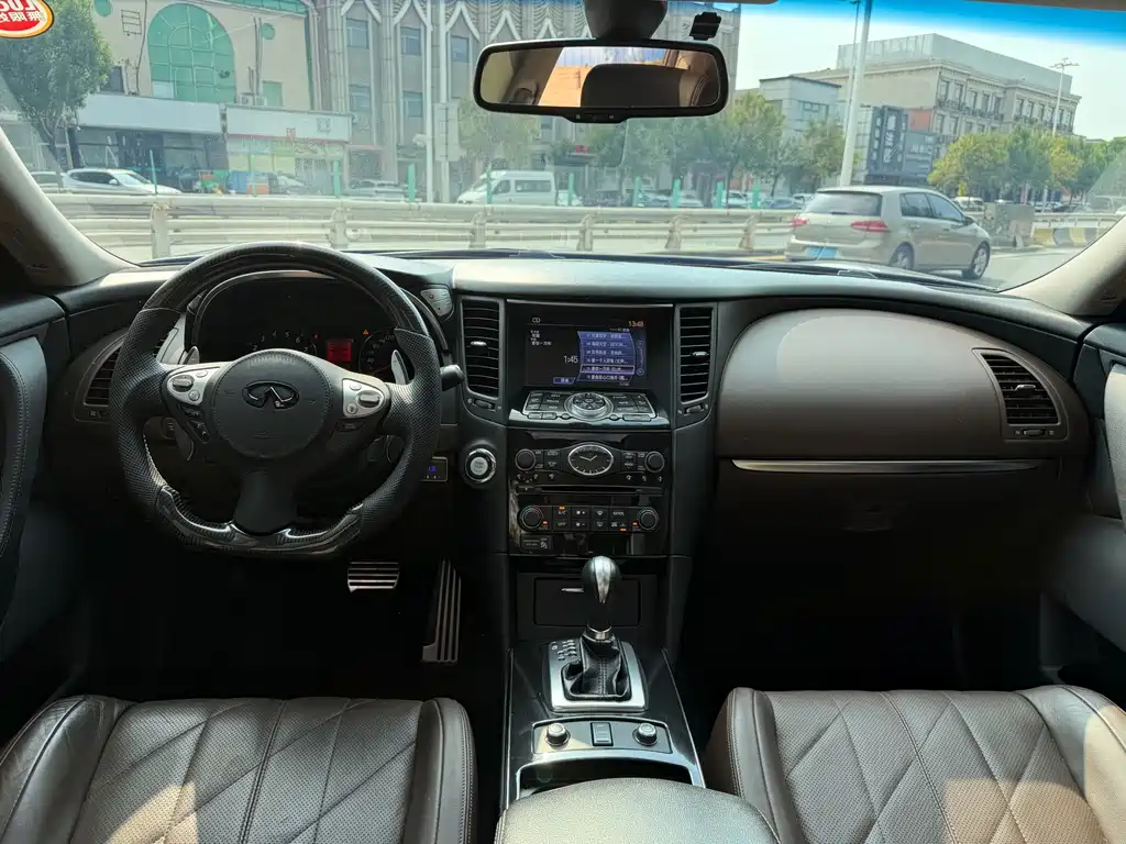 Infiniti FX — миниатюра 17