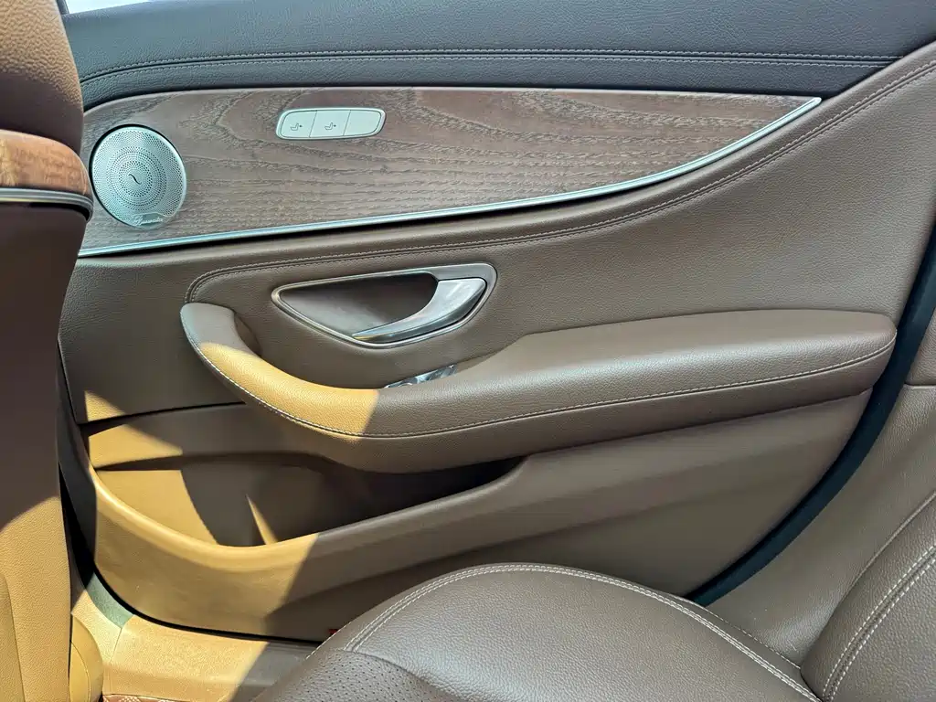 Mercedes-Benz E-Class New Energy — миниатюра 16
