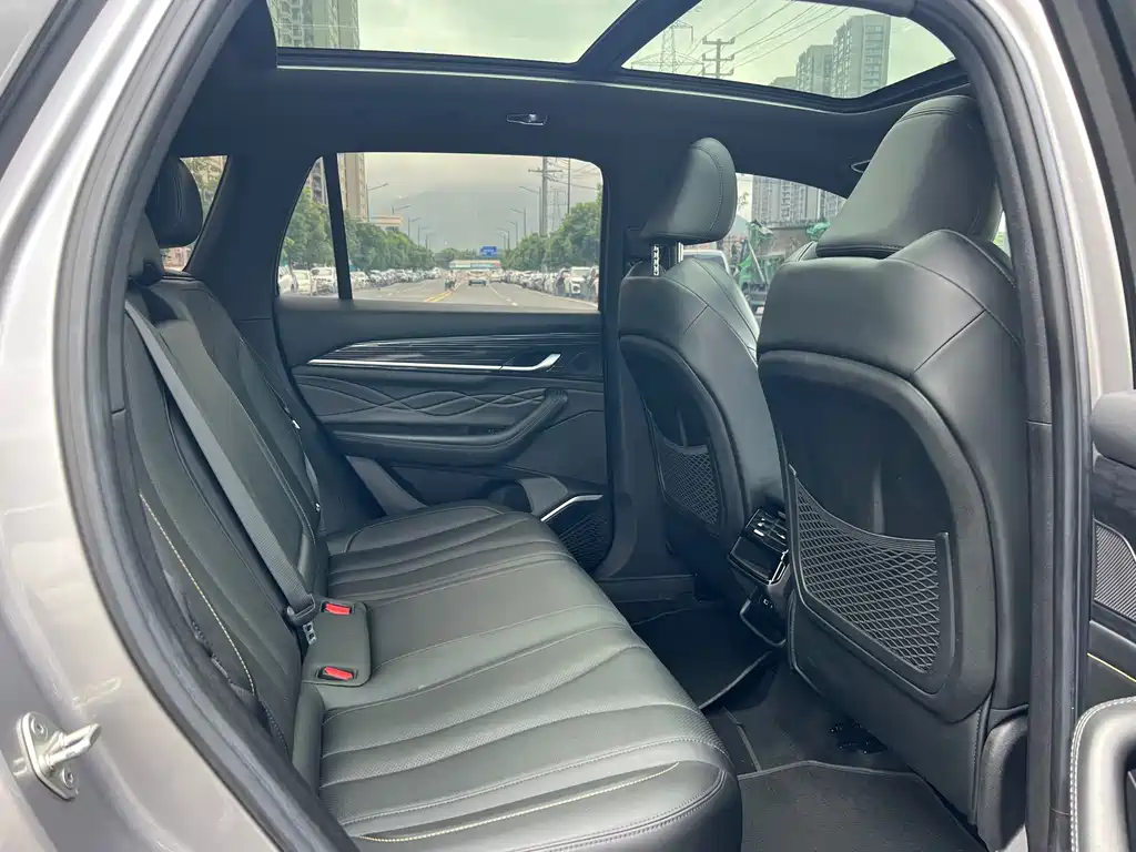 Geely Xingyue L — миниатюра 22
