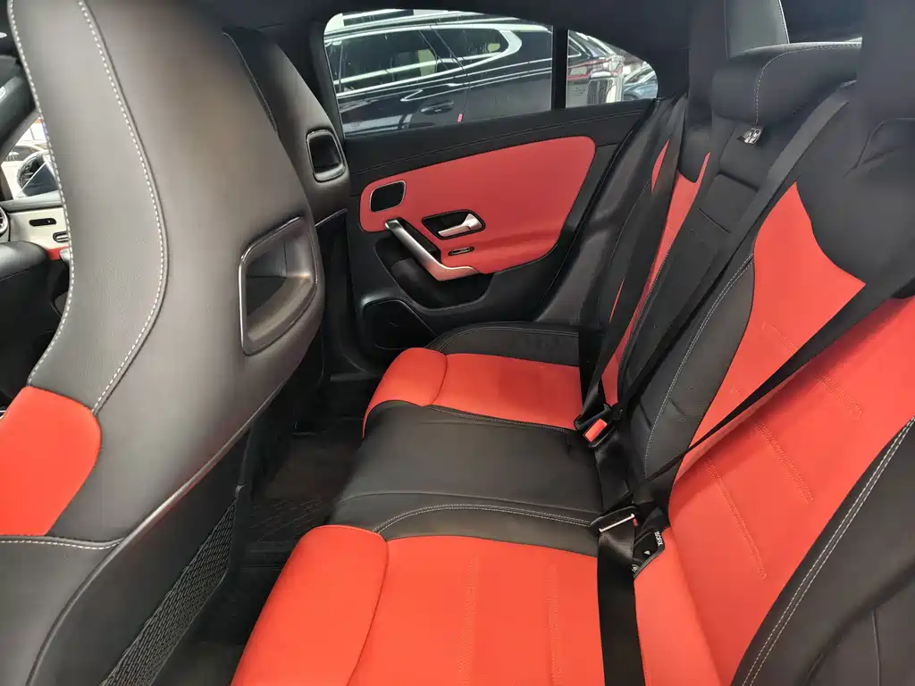 Mercedes-Benz CLA AMG — миниатюра 6