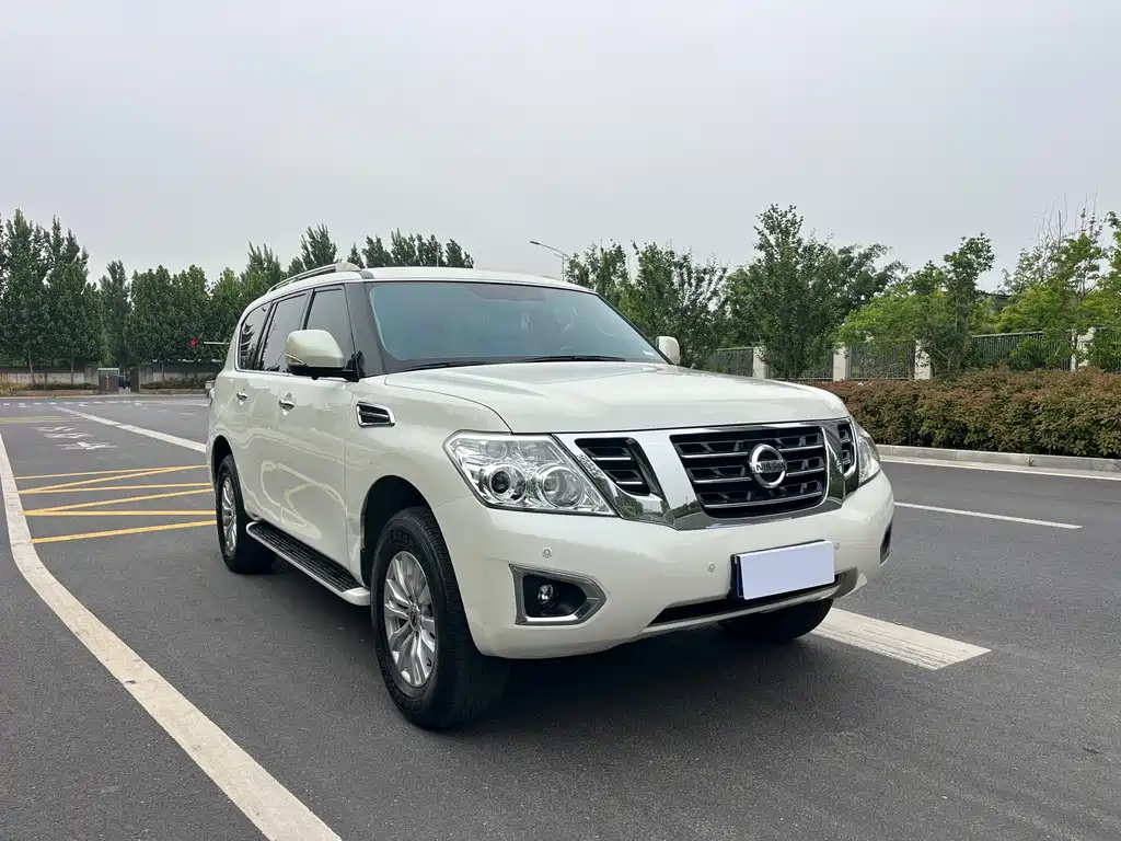 Nissan Patrol — миниатюра 3