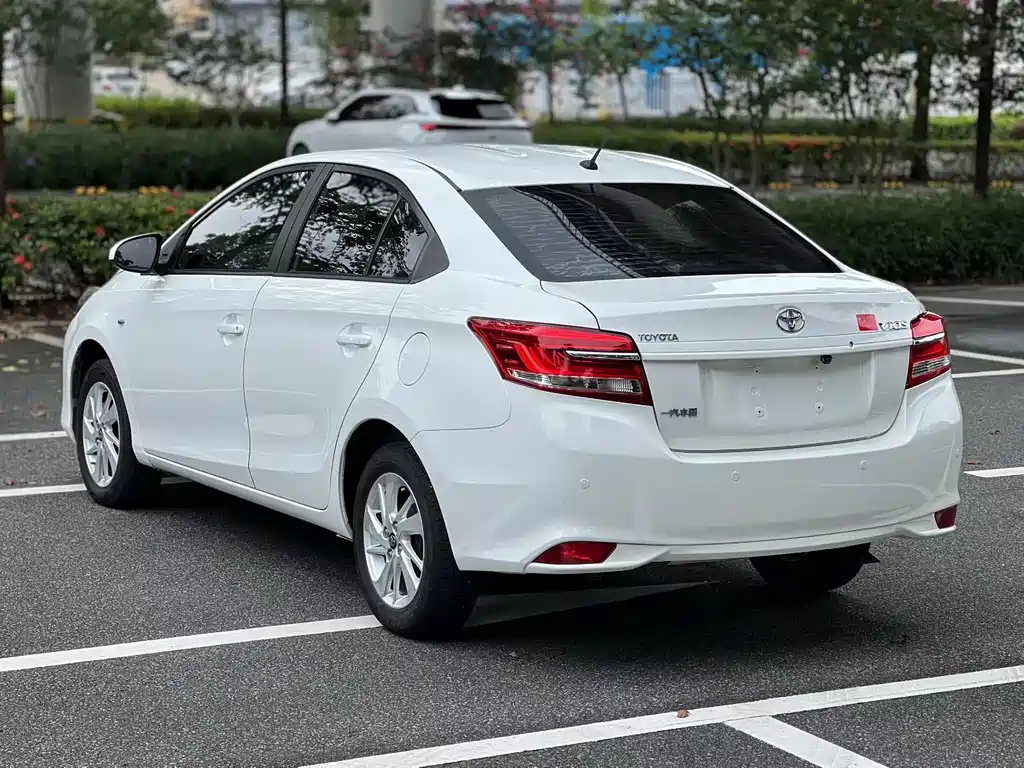 Toyota Vios 1.5L CVT Innovation Edition, фото 6