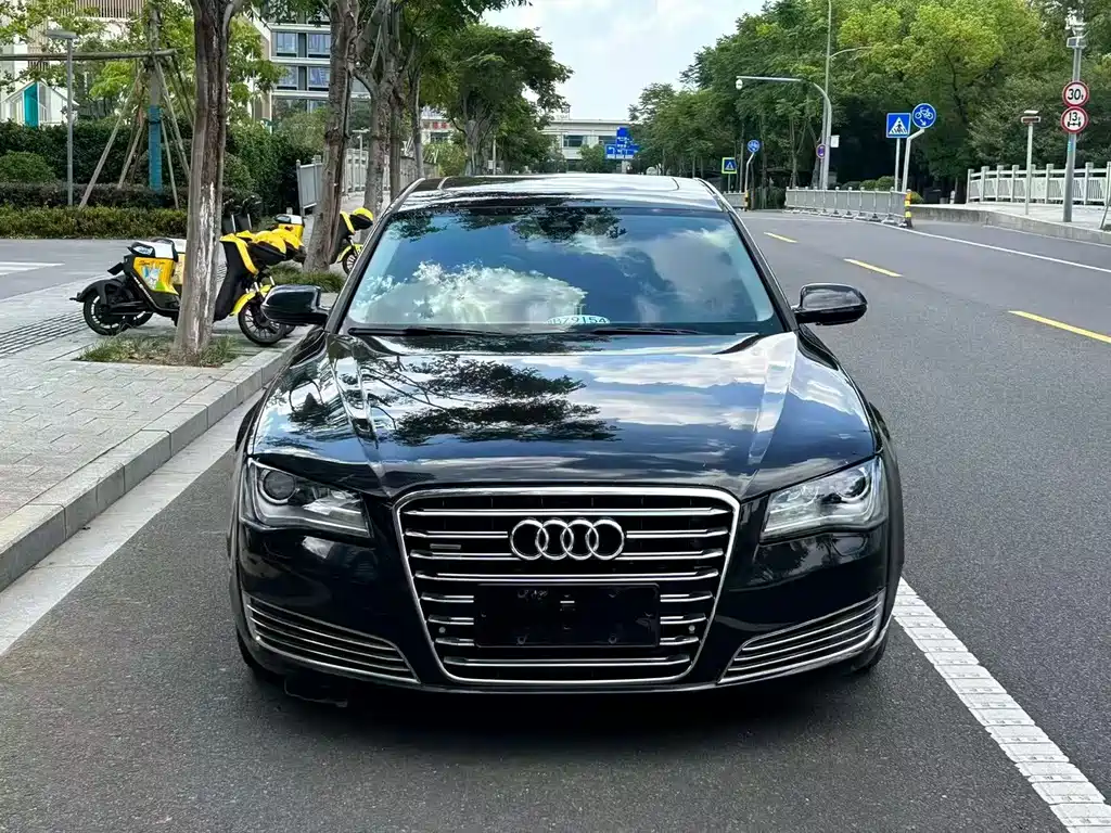 Audi A8 — миниатюра 2