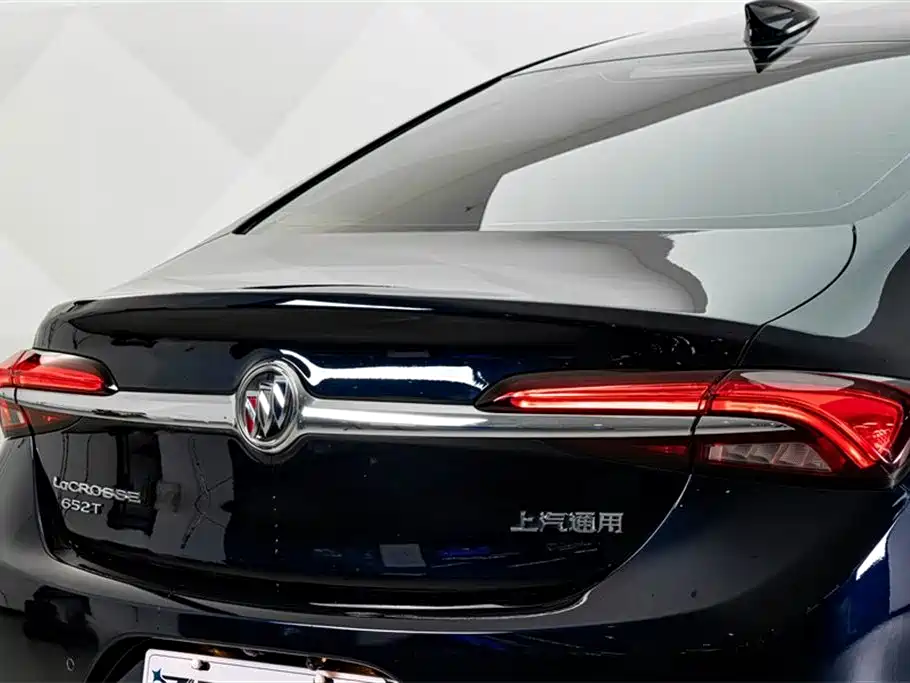 Buick LaCrosse 2021 652T Luxury