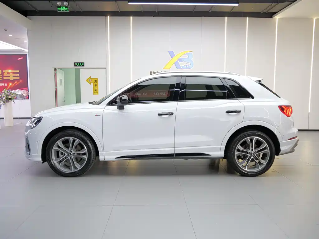 Audi Q3 2023 40 TFSI Fashion