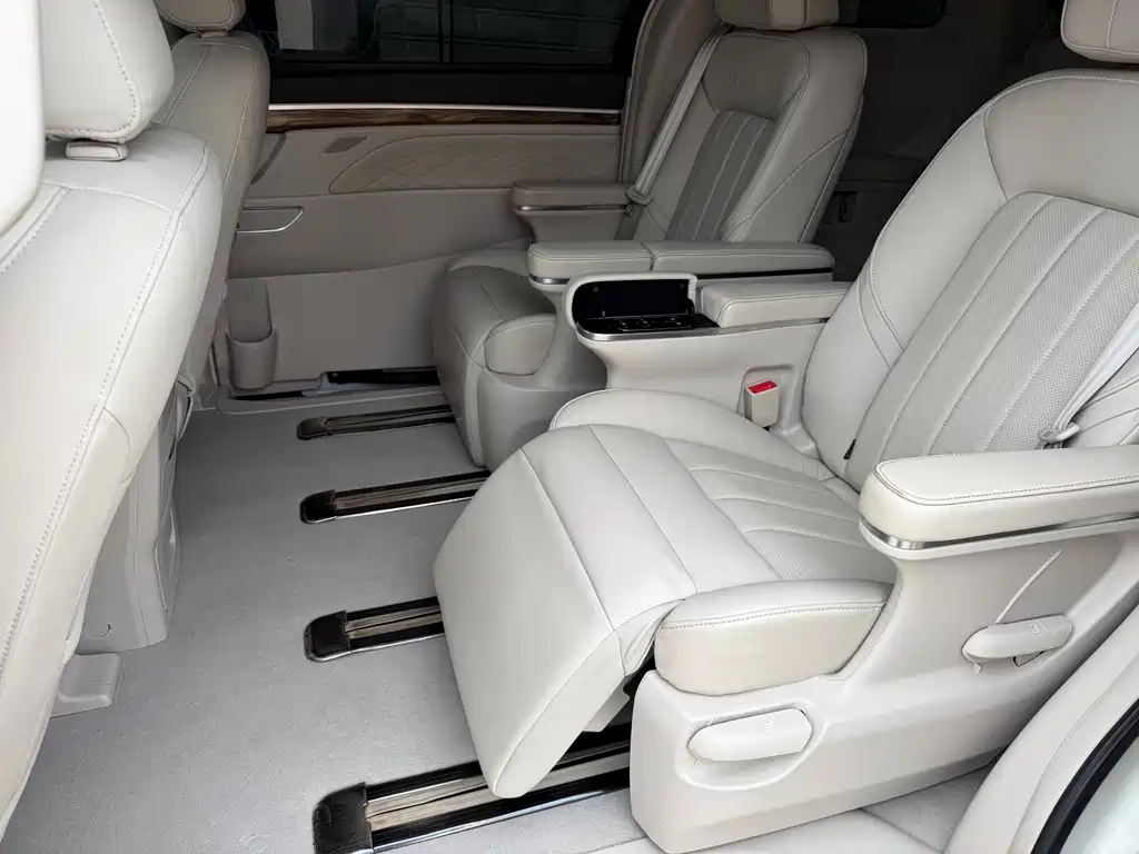 GAC Motor Trumpchi M8 — миниатюра 11